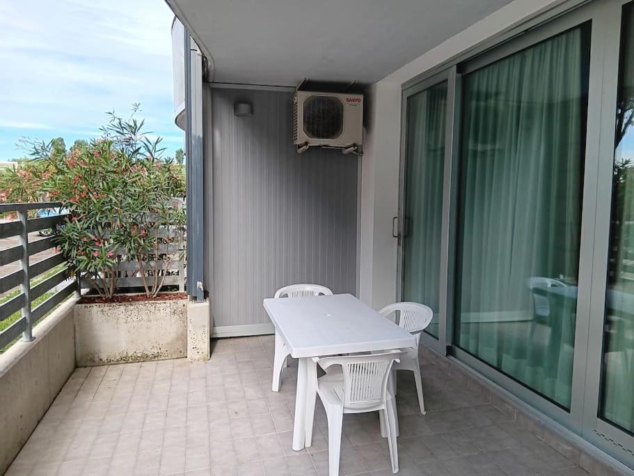 Appartamento Piano Terra Eraclea Mare Bagian luar foto